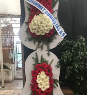 karasu çiçekçilik özel tasarım çelenkleri