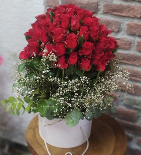 karasu çiçekçilik sepet aranjman